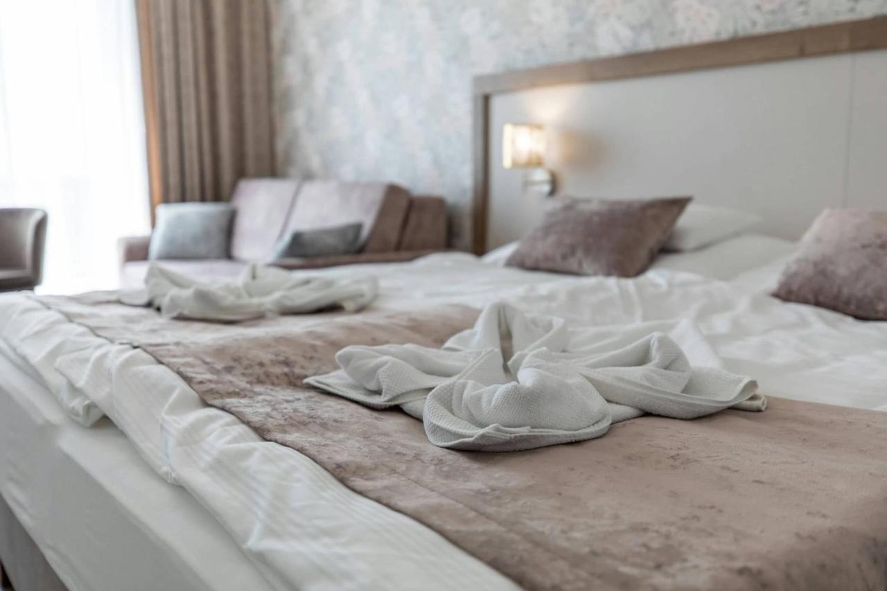 Aszuvilag Rezidencia With Sauna & Jacuzzi Legyesbenye Екстериор снимка