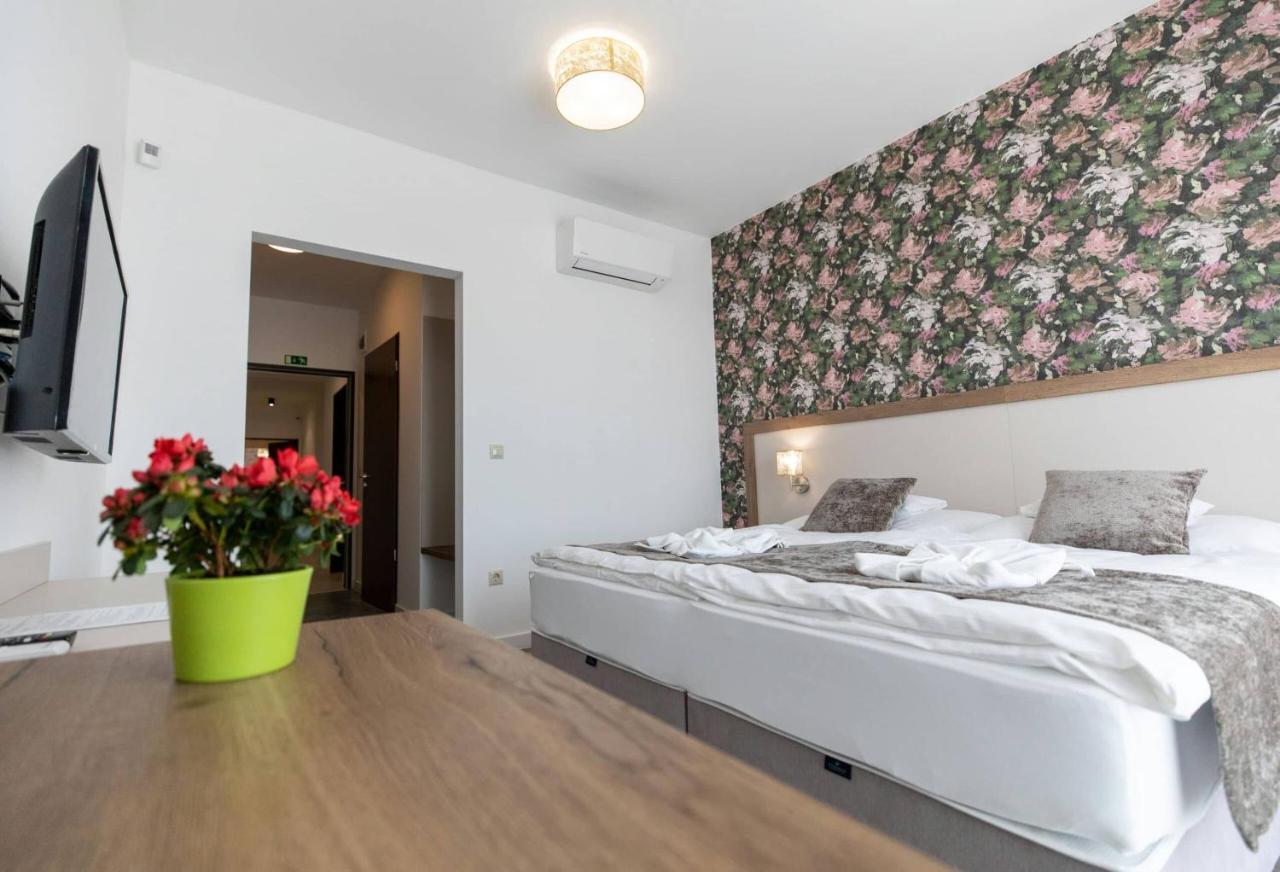 Aszuvilag Rezidencia With Sauna & Jacuzzi Legyesbenye Екстериор снимка