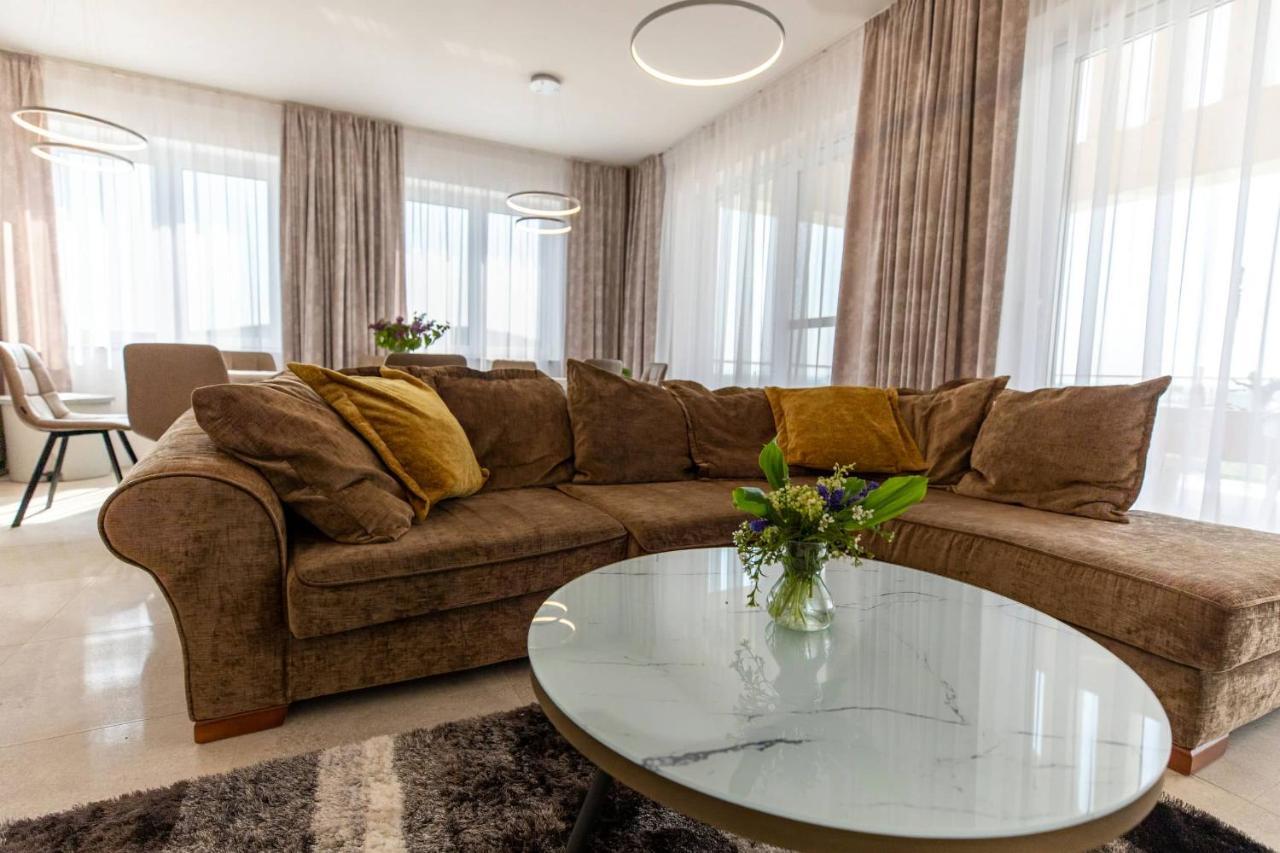 Aszuvilag Rezidencia With Sauna & Jacuzzi Legyesbenye Екстериор снимка