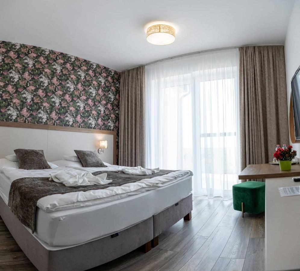 Aszuvilag Rezidencia With Sauna & Jacuzzi Legyesbenye Екстериор снимка