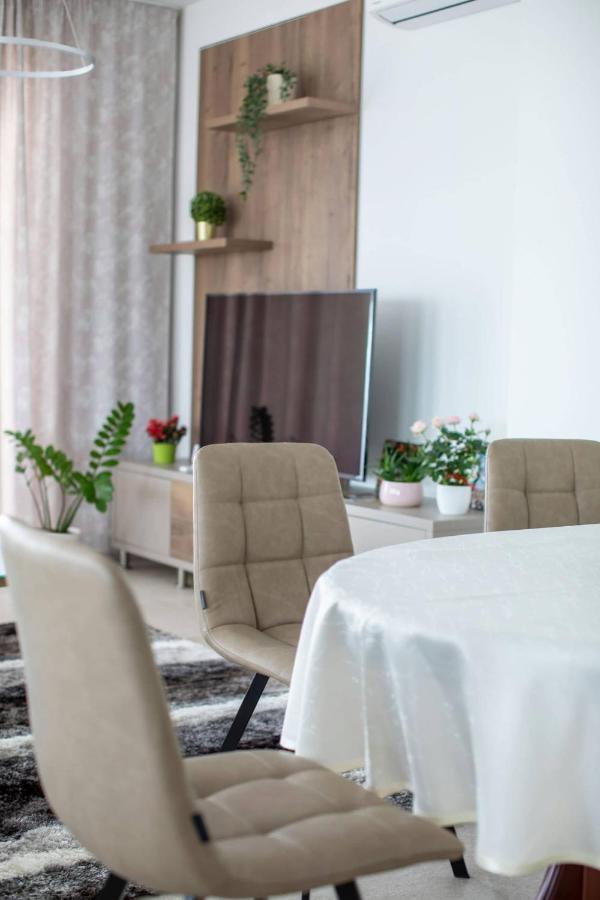 Aszuvilag Rezidencia With Sauna & Jacuzzi Legyesbenye Екстериор снимка