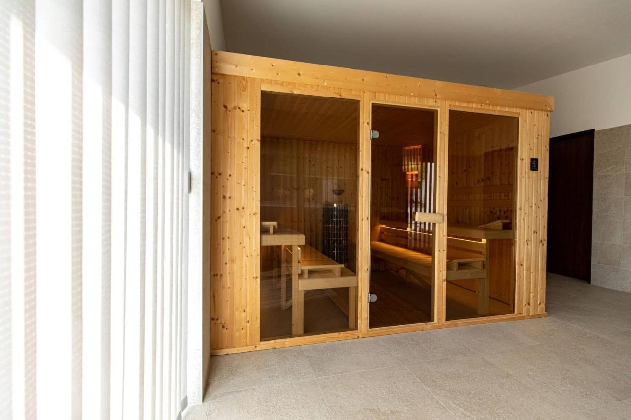 Aszuvilag Rezidencia With Sauna & Jacuzzi Legyesbenye Екстериор снимка