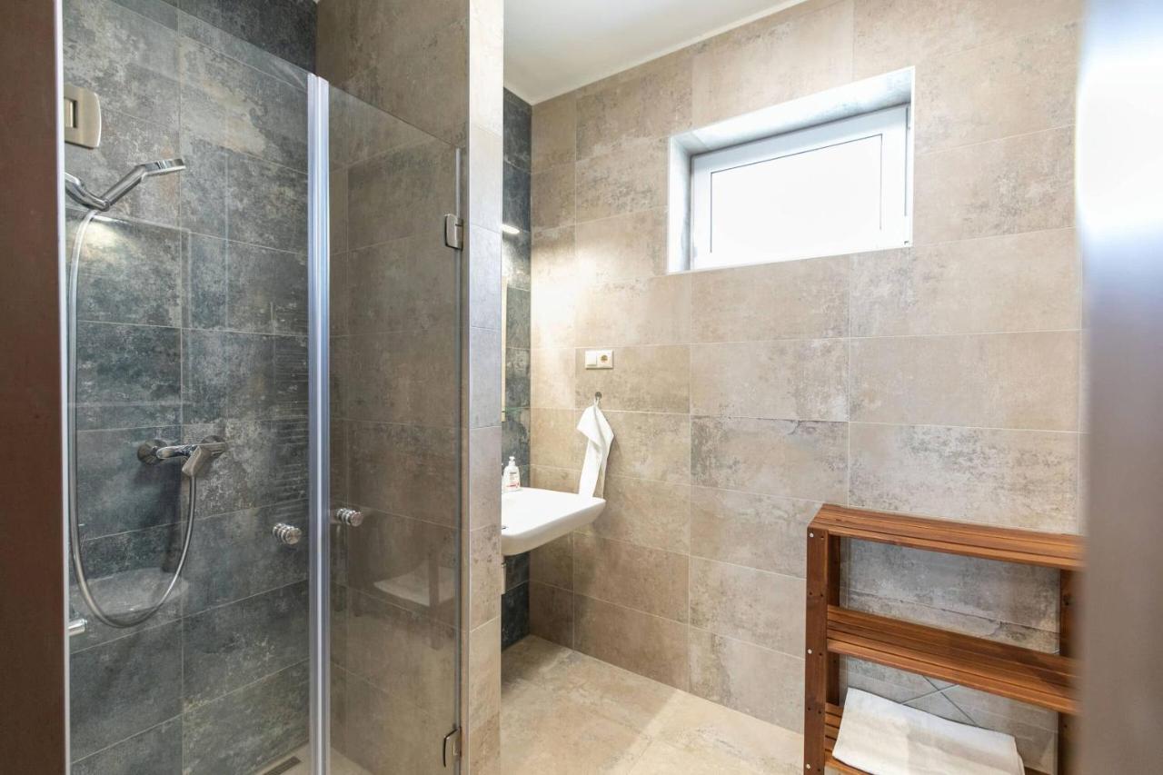 Aszuvilag Rezidencia With Sauna & Jacuzzi Legyesbenye Екстериор снимка
